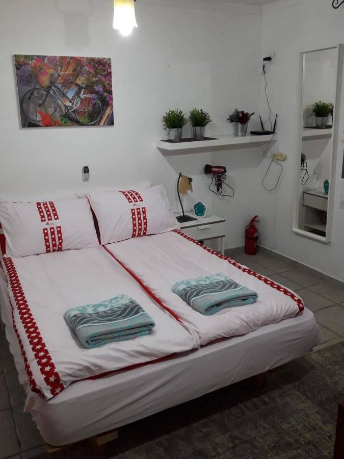 Kibbutz Hatzor A Room Close To Ashdod Hatzor Ashdod エクステリア 写真